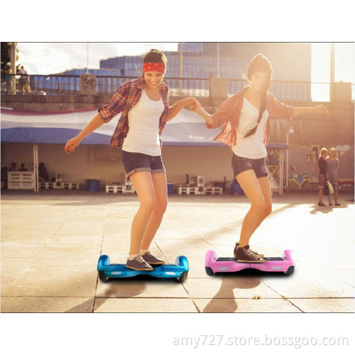 Electric self-balancing unicycles, around 18-25km mileage, max 20km/h, 12V 7-color LED lamp
